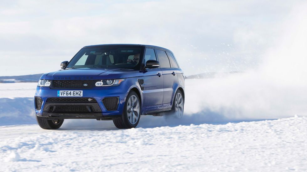 El Range Rover Sport SVR y Ben Saunders, en un circuito helado (video)