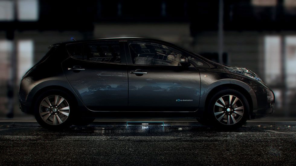 Nissan y su nueva estación de recarga inalámbrica en la acera