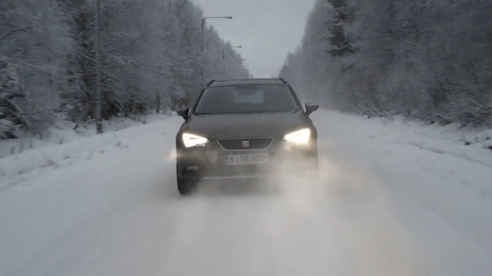 El Seat León X-PERIENCE visita a Papá Noel en Laponia (vídeo)