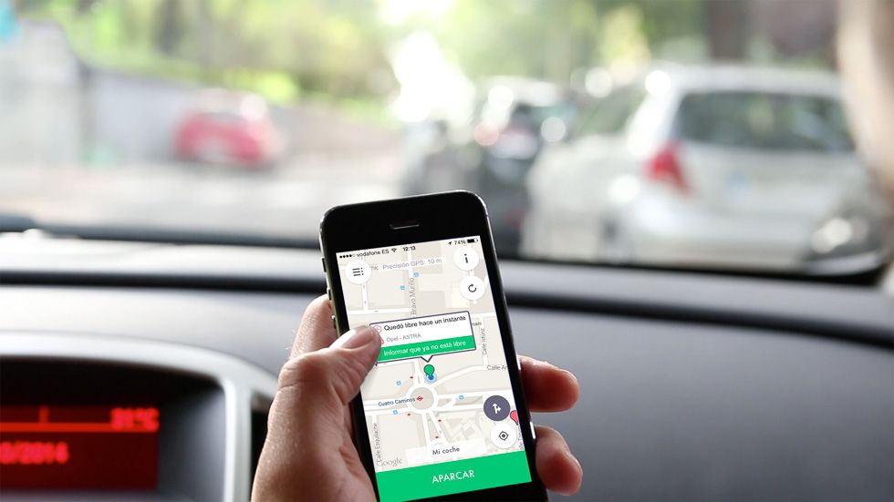 Apps para ahorrar dinero con el coche, gratis en tu móvil