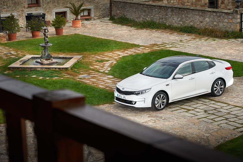 Kia se prepara para 2016. Llega el Kia Optima