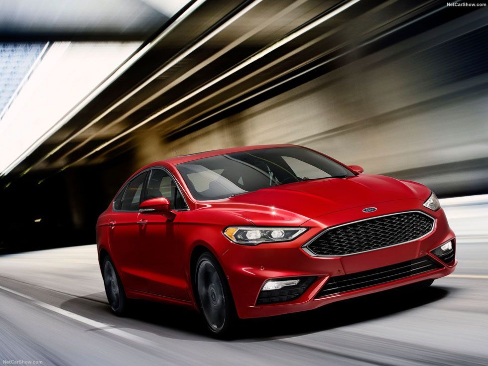 El Ford Mondeo 2017, presentado en versión deportiva V6
