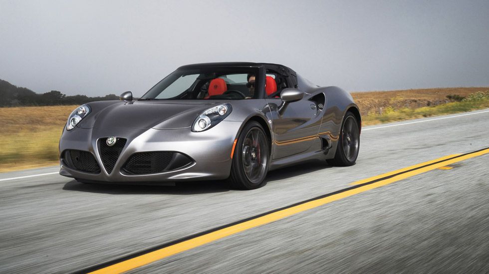 Alfa Romeo 4C y 4C Spider 2016, el deportivo se renueva