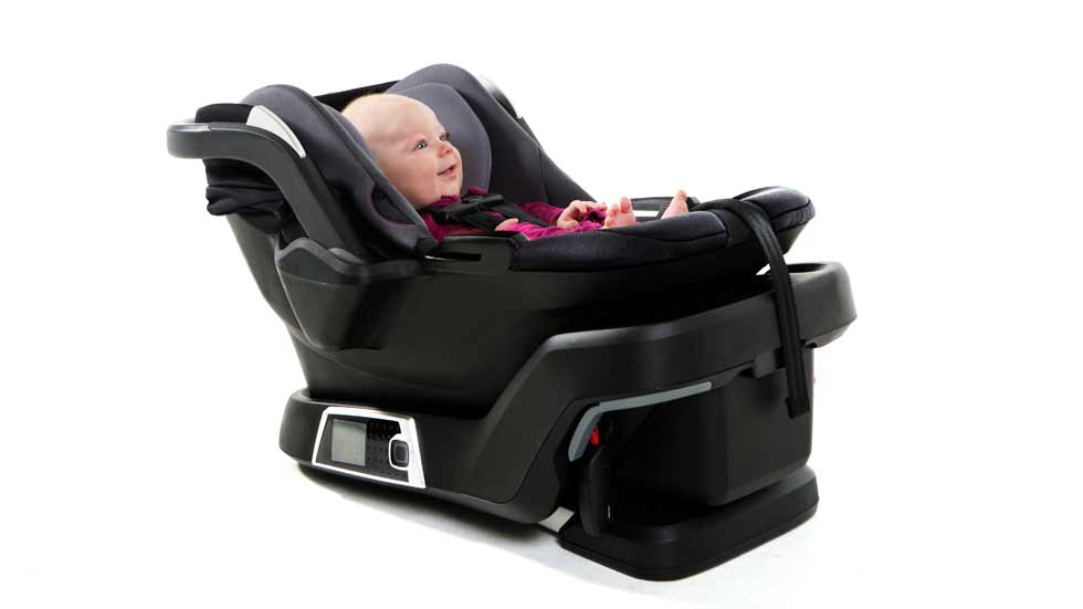 Así es la silla infantil inteligente para el coche