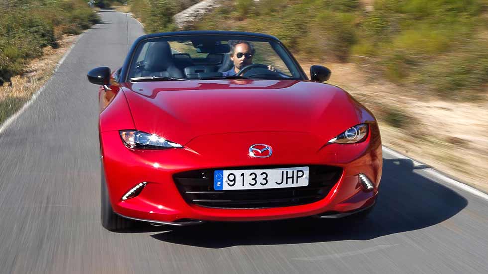 Mazda MX-5, el coche preferido en 2015 por los internautas españoles