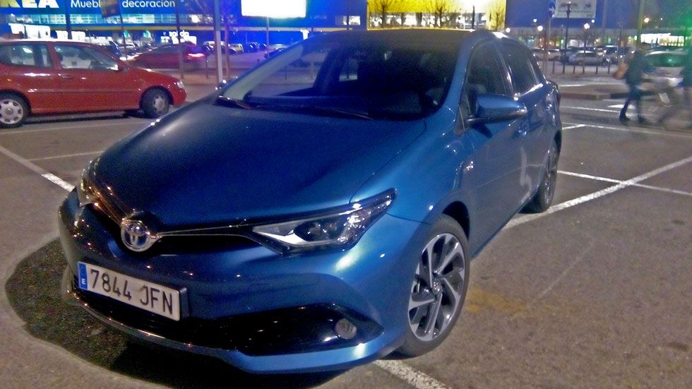 Una tarde cualquiera con el Toyota Auris Hybrid