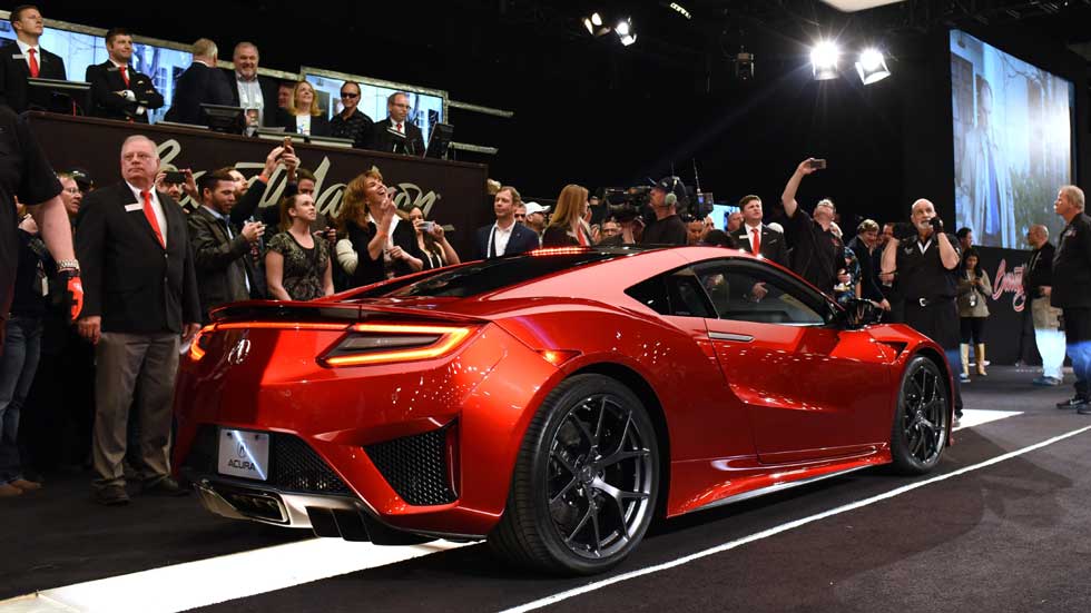 Primer Honda NSX vendido por 1,2 millones de dólares (vídeo)