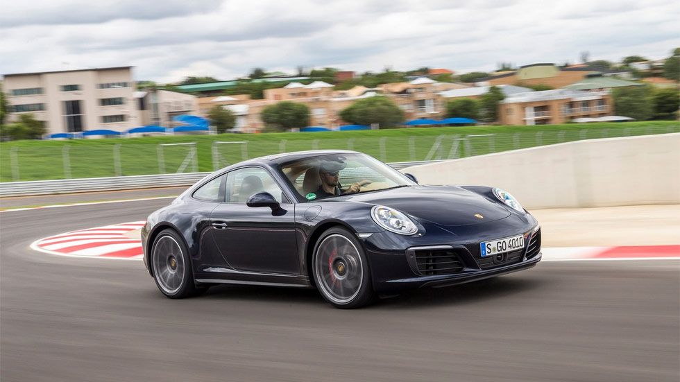 El Porsche 911 híbrido enchufable, posible en 2018