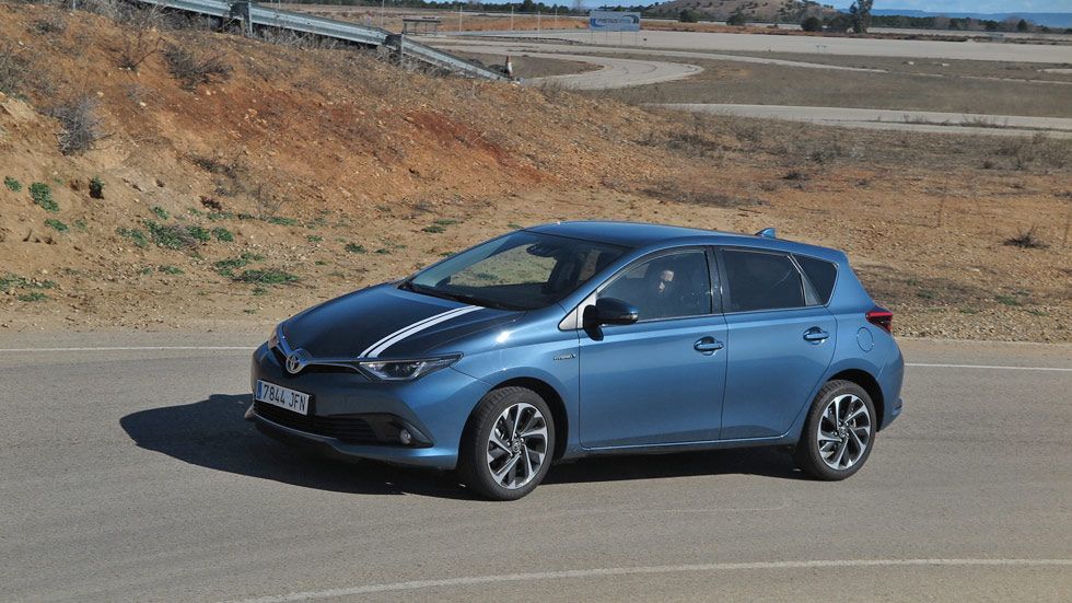 El Toyota Auris Hybrid en las carreras