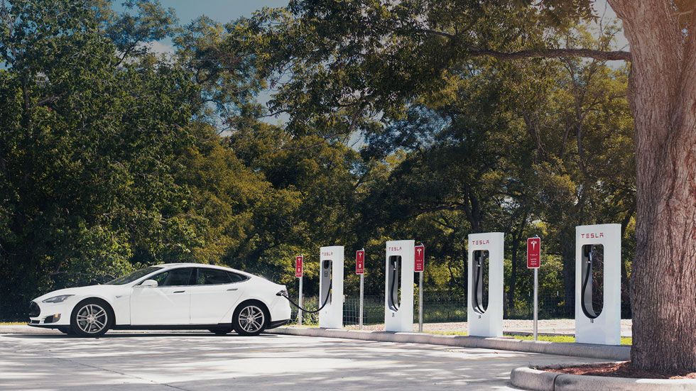 Tesla tendrá un coche eléctrico "barato" y utilizable a diario