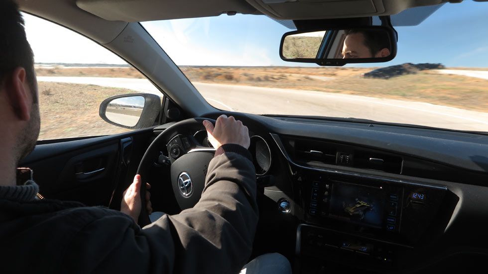 Toyota Auris Hybrid: ¿y dices que tu trabajo es duro?