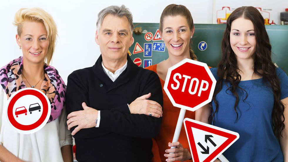 Cómo elegir autoescuela para sacarse el carné de conducir