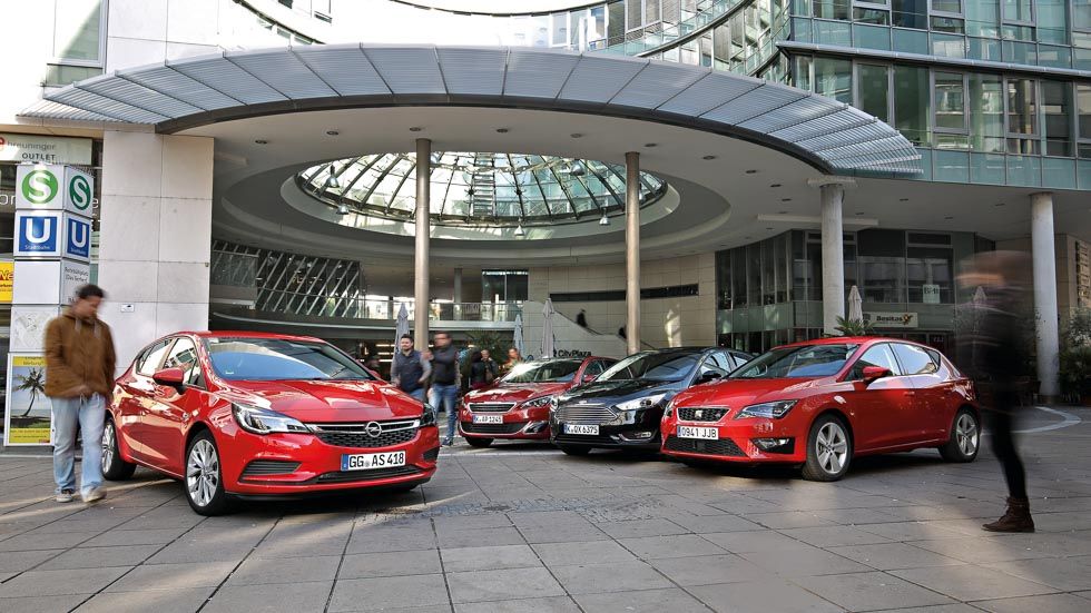 Opel Astra frente a Ford Focus, Peugeot 308 y Seat León