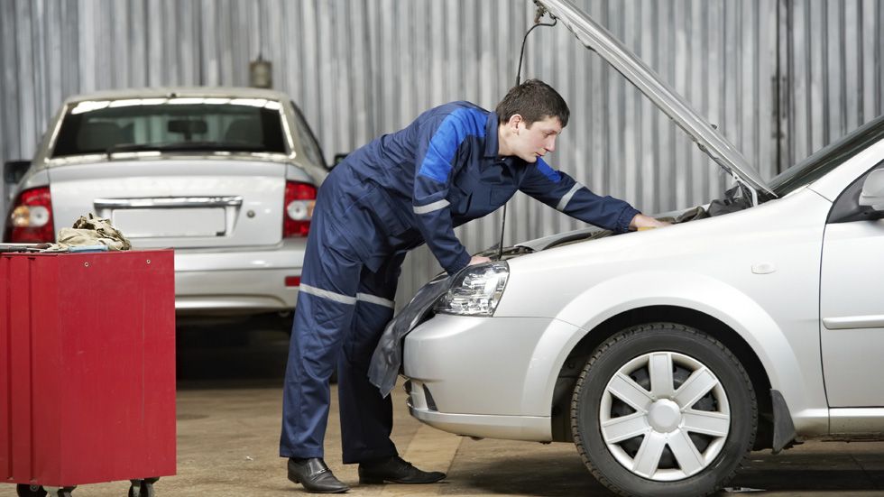 Cambios técnicos y reformas en el coche: trámites y requisitos legales