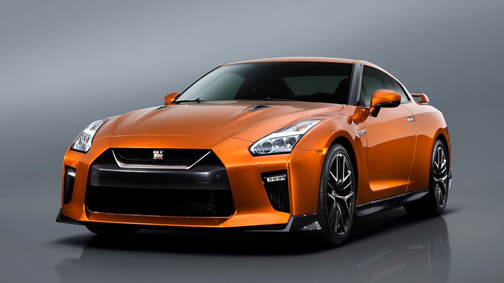 Nissan GT-R 2017: más potencia para el deportivo japonés