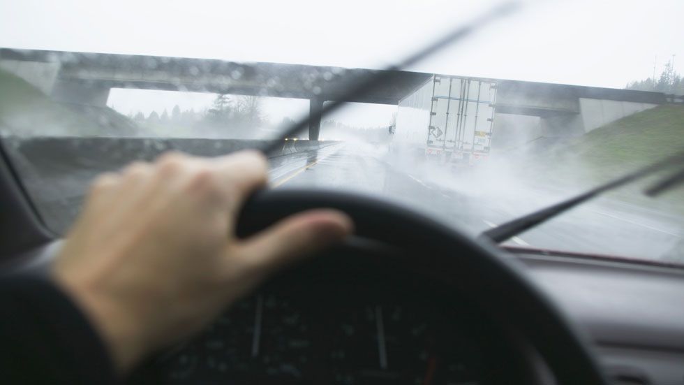 Todo sobre las escobillas y los limpiaparabrisas del coche