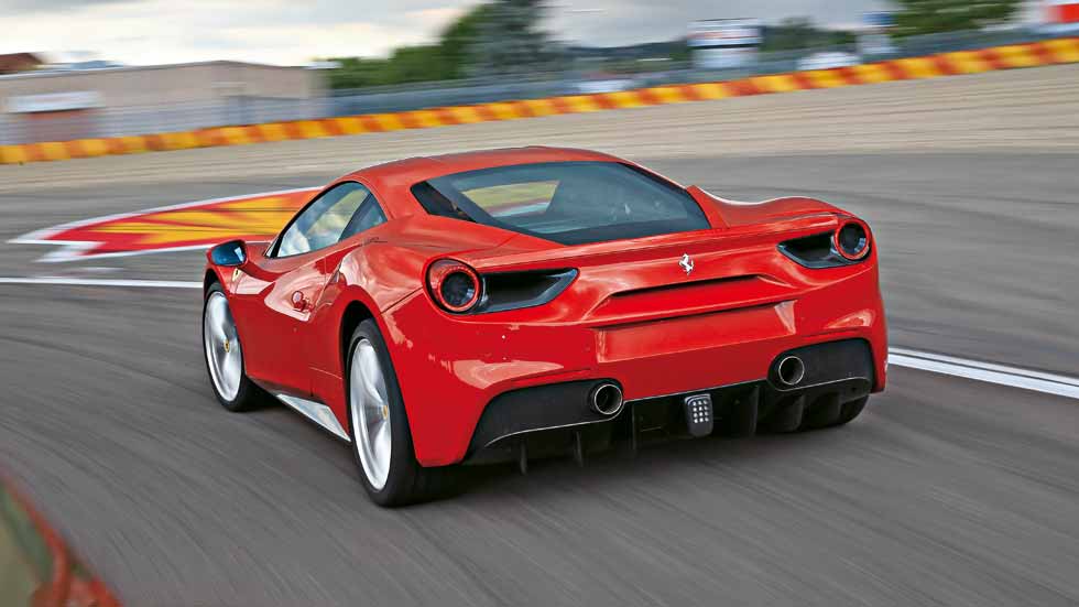 Prueba Ferrari 488 GTB: culto al turbo