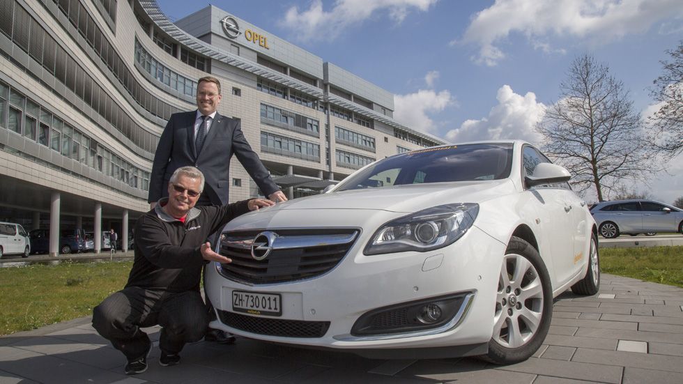 ¿Cuántos km recorre el Opel Insignia con un depósito de combustible?