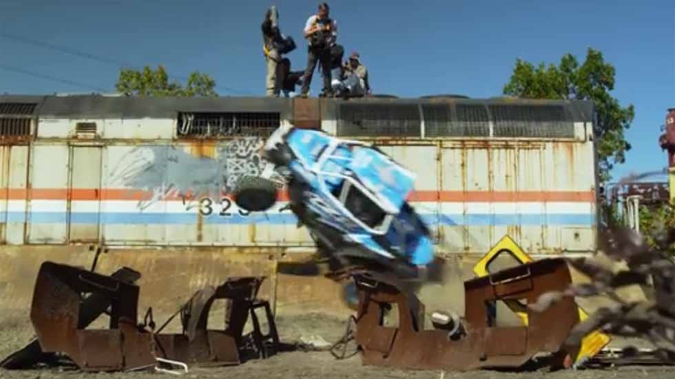 Polaris RZR: el coche que se sube por las paredes (vídeo y fotos)