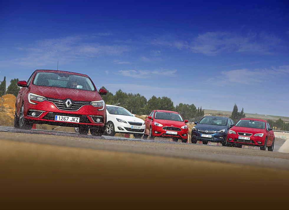 Renault Mégane vs Ford Focus, Peugeot 308, Opel Astra y Seat León