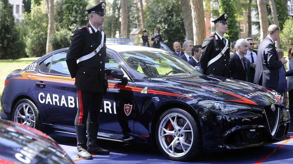 El Alfa Giulia Quadrifoglio, el nuevo coche de los Carabinieri