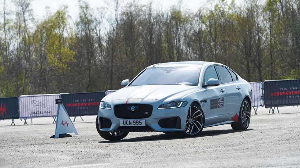 Jaguar Smart Cones Tech: enfrenta tus reflejos a los de Romain Grosjean (vídeo)