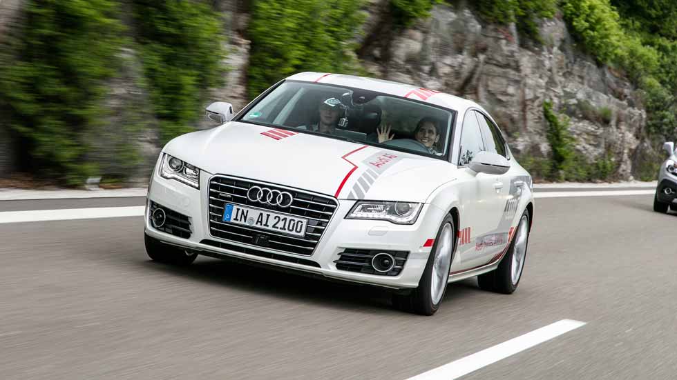 Así viaja el coche autónomo de Audi por una autopista (vídeo)
