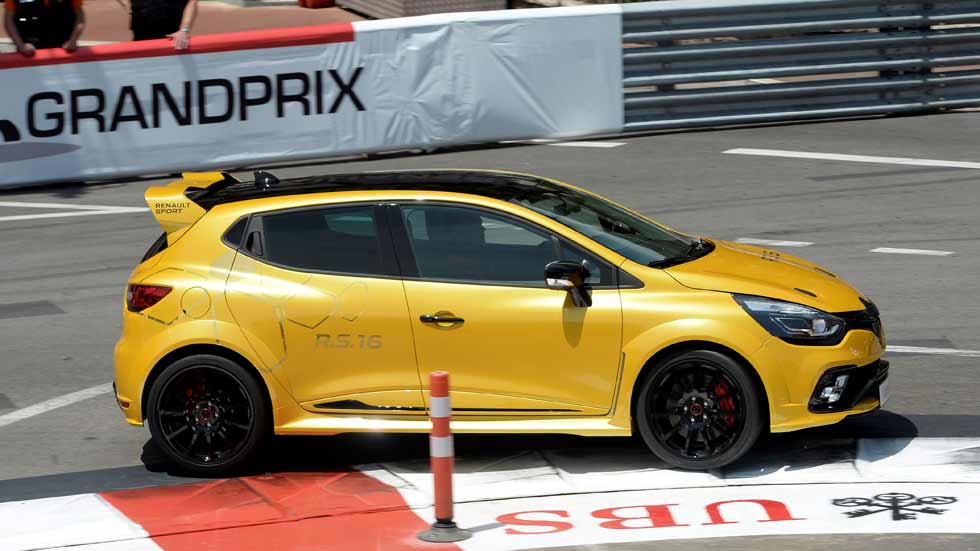 Renault Clio R.S. 16: pequeña bala de ¡275 CV!