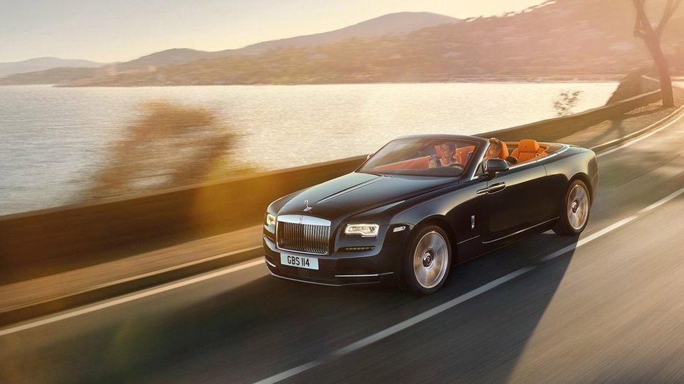Los 10 coches más lujosos para disfrutar este verano