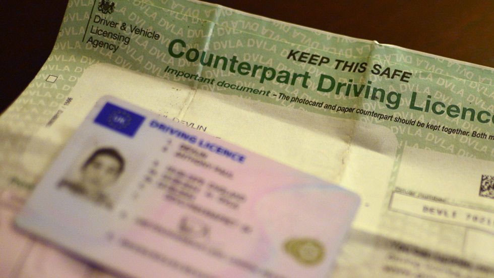 Brexit: conducir en el Reino Unido con carné español, más difícil