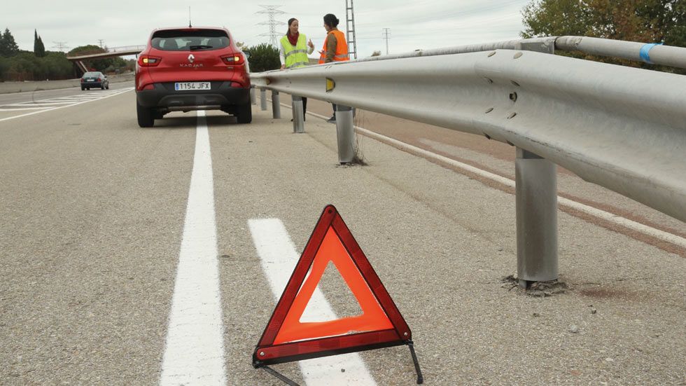 10 situaciones imprevistas en el coche: qué hacer y cómo reaccionar