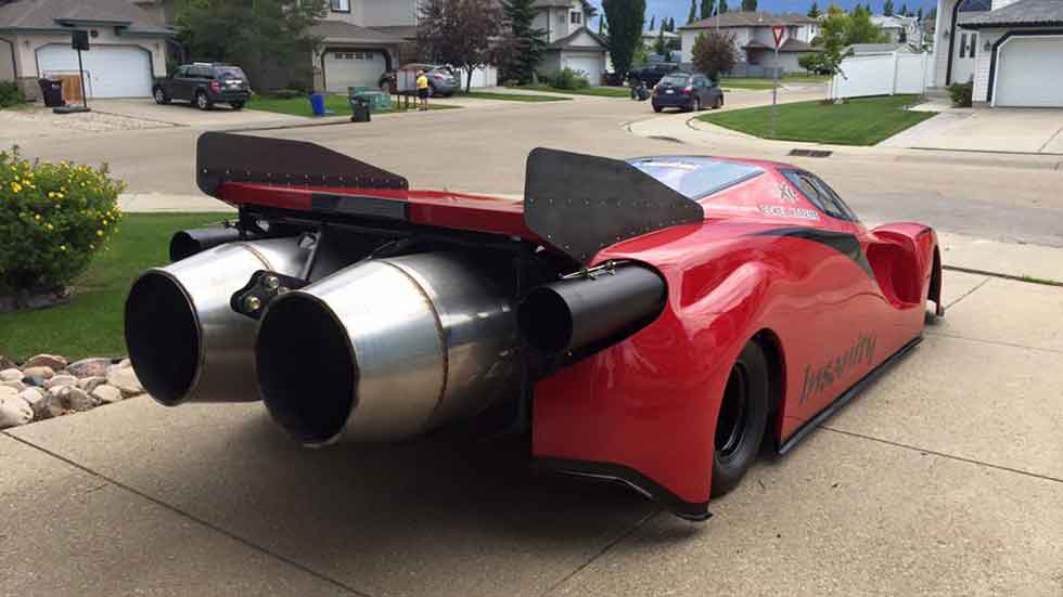 Construye un Ferrari en su garaje con motores de reacción