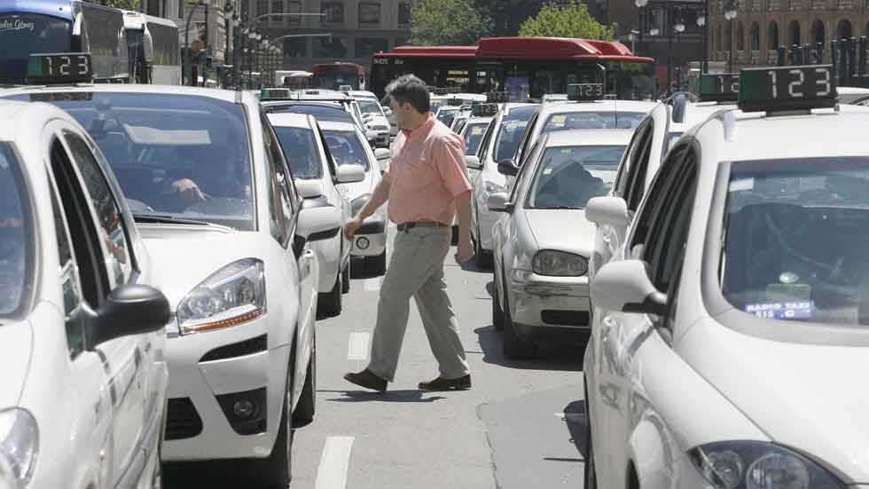 Taxistas en Valencia: multas de hasta 1.000 euros por anuncios de prostitución