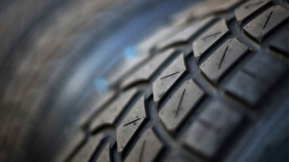El 73 por ciento de los coches circula con poca presión en las ruedas