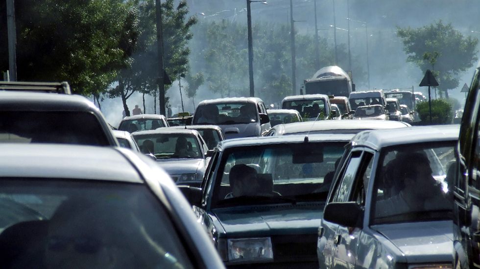 ¿Cuántos años de media tienen los coches que circulan en España?