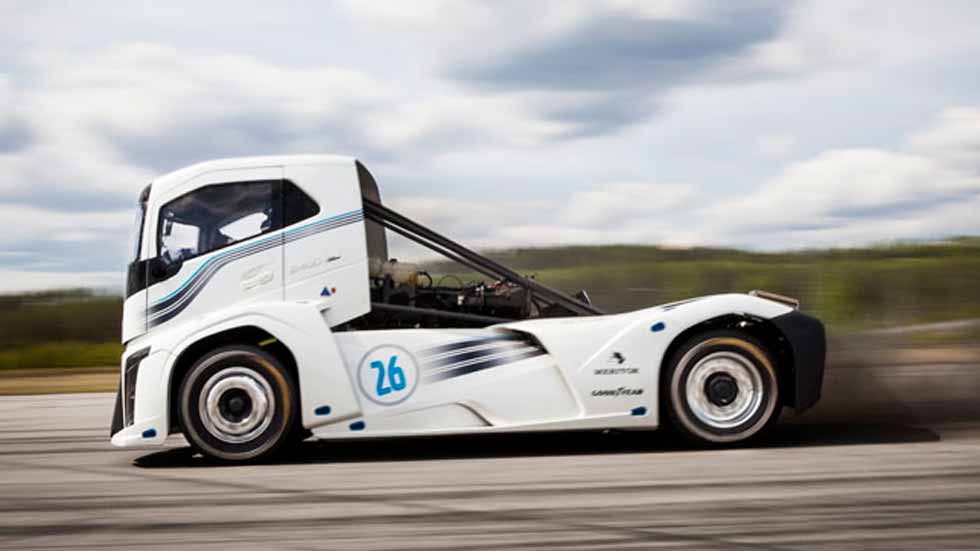 Volvo The Iron Knight: récord mundial de velocidad de un camión