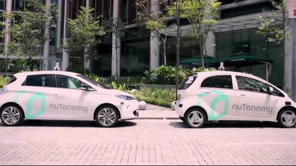 Ya ruedan los primeros taxis sin conductor (vídeo)