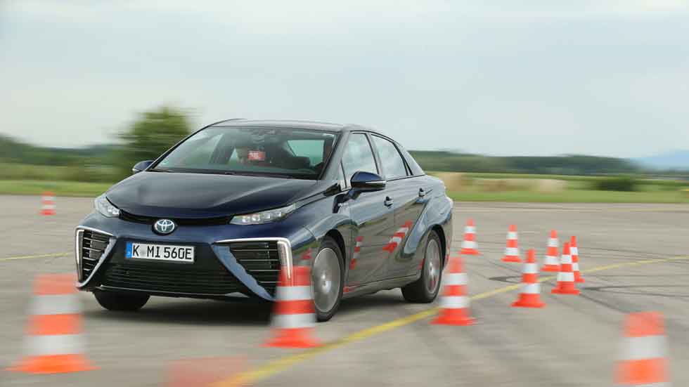 Toyota Mirai: probamos y medimos el coche de hídrógeno