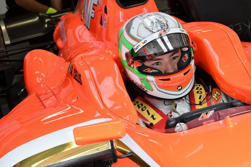 Alfonso Celis séptimo en la V8