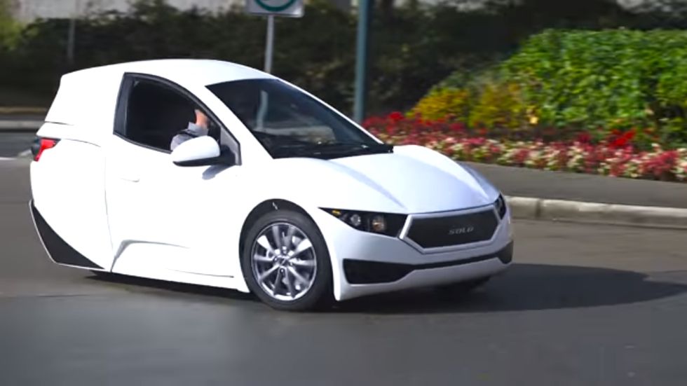 SOLO: el coche eléctrico de 3 ruedas (vídeo)