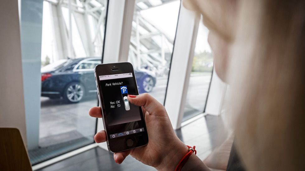 Coches inteligentes que buscarán aparcamientos ellos solos