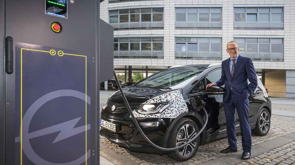 Opel Ampera-E: 150 km con recarga de 30 minutos