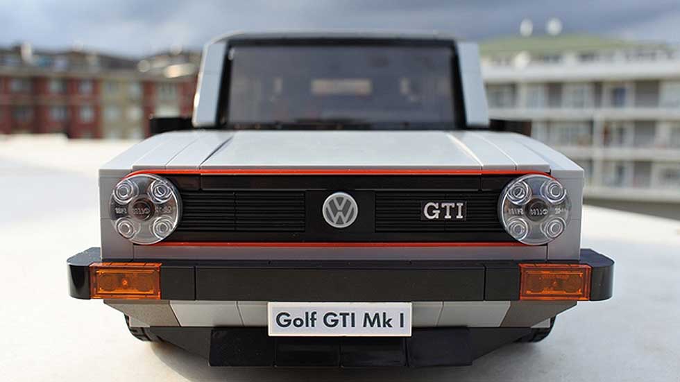 Así es el VW Golf GTI Mk1, con piezas de Lego
