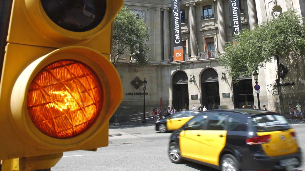 Barcelona también restringirá el tráfico con protocolos anticontaminación