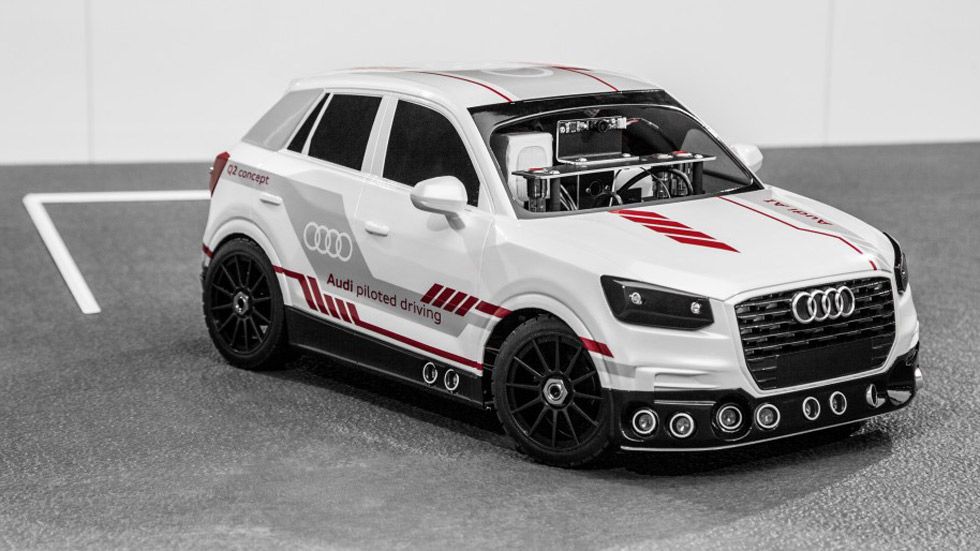 Así es el Audi Q2 que aprende a aparcar de forma autónoma