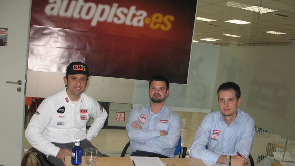 Entrevista en directo a Isidre Esteve, piloto de coches del Dakar (vídeo)