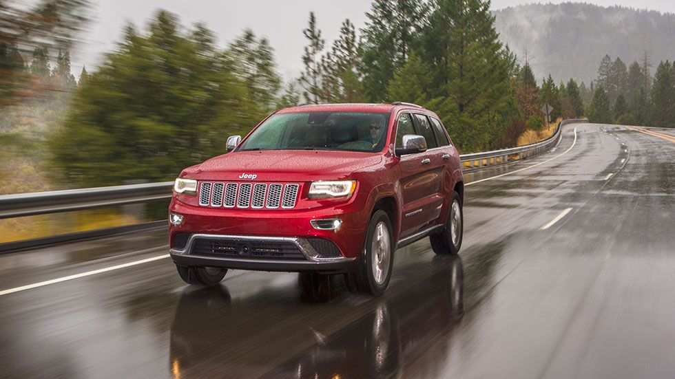 Fiat Chrysler, acusado por irregularidades en las emisiones de sus coches