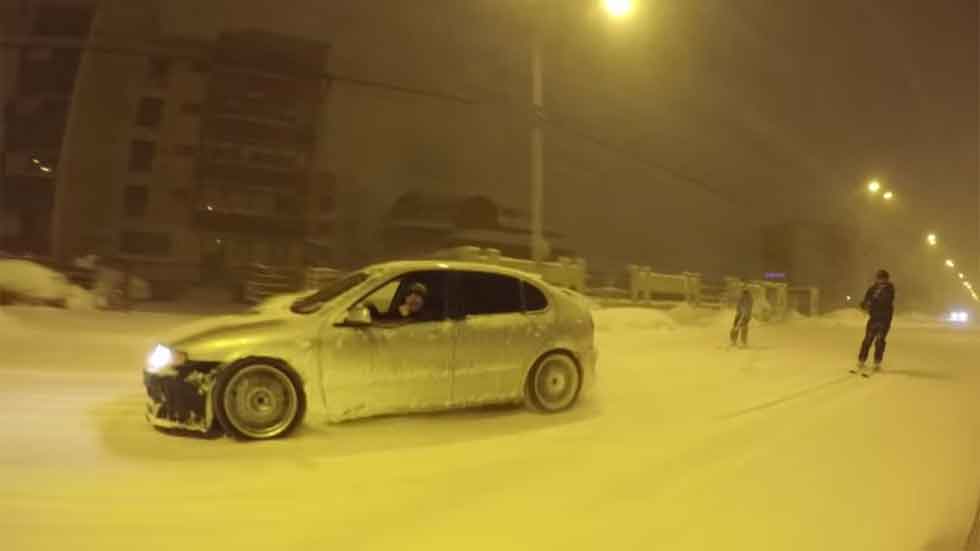 Drifting y esquí, combinados en carretera (vídeo)