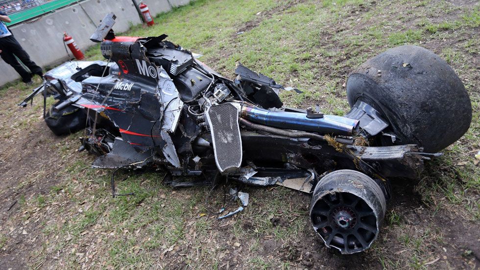 La FIA aprovecha el accidente de Alonso para investigar sobre el halo en F1 (vídeo)
