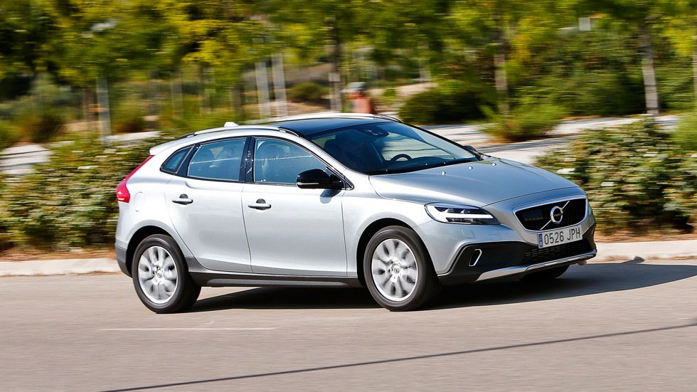 Volvo V40 Cross Country D2 Auto, a prueba el Diesel de acceso